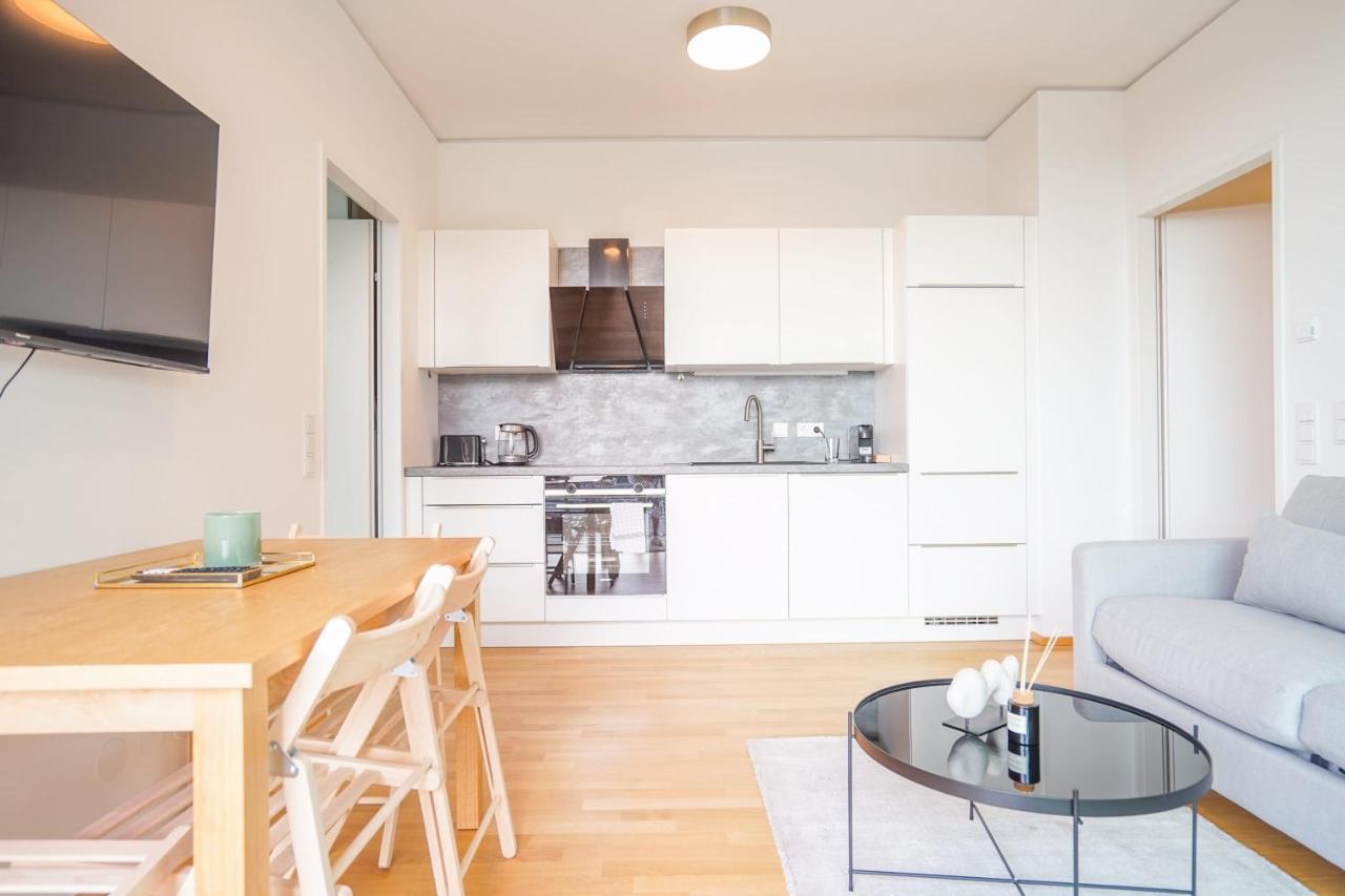 In High-rise On The Danube Apartment Wien